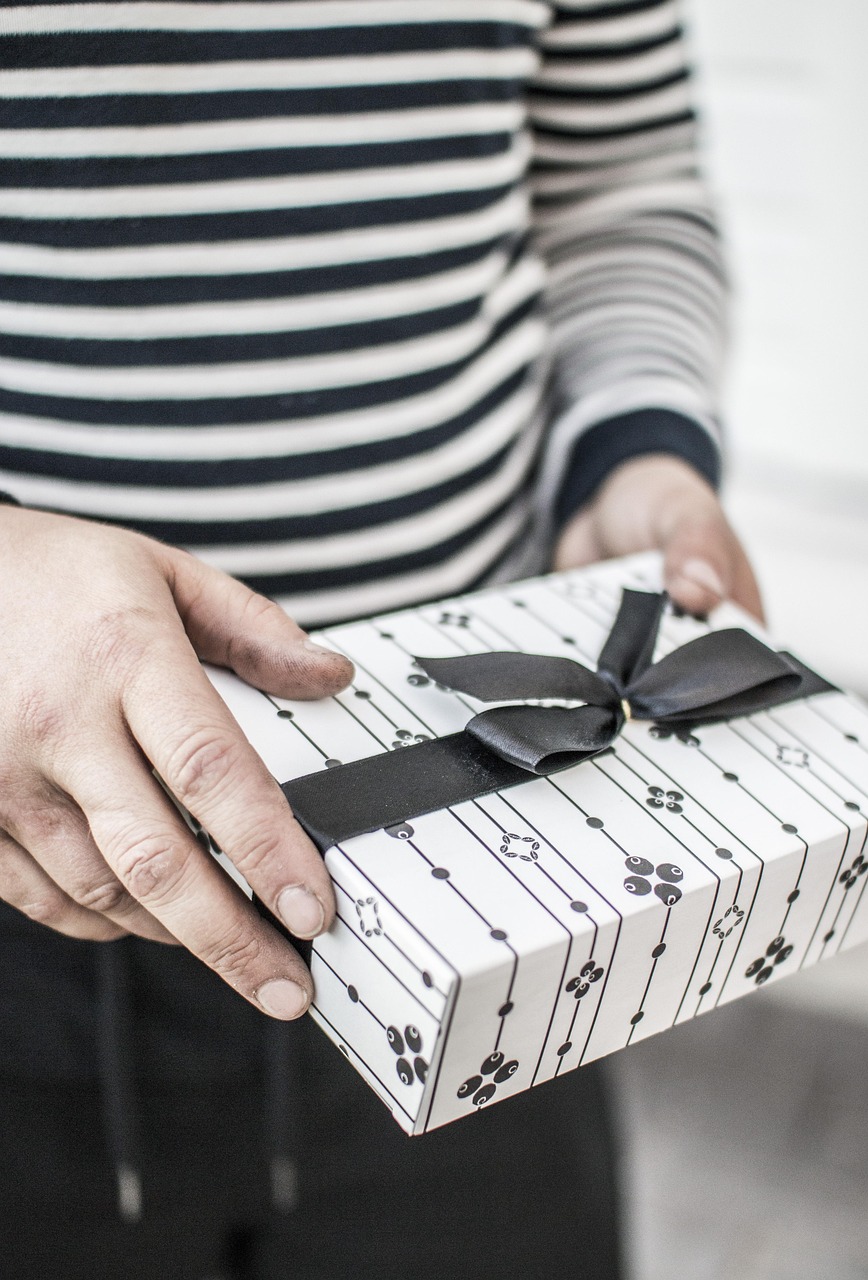 岡山産ぶどうを冷蔵ギフトとして父の日に贈る際の選び方は？